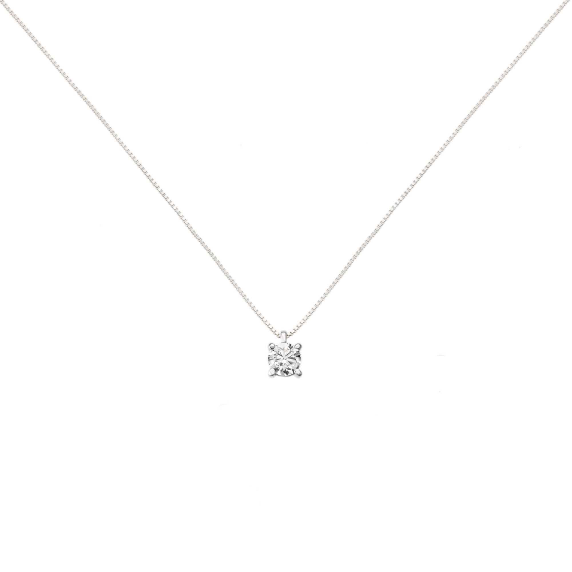 Girocollo in oro bianco con diamante naturale