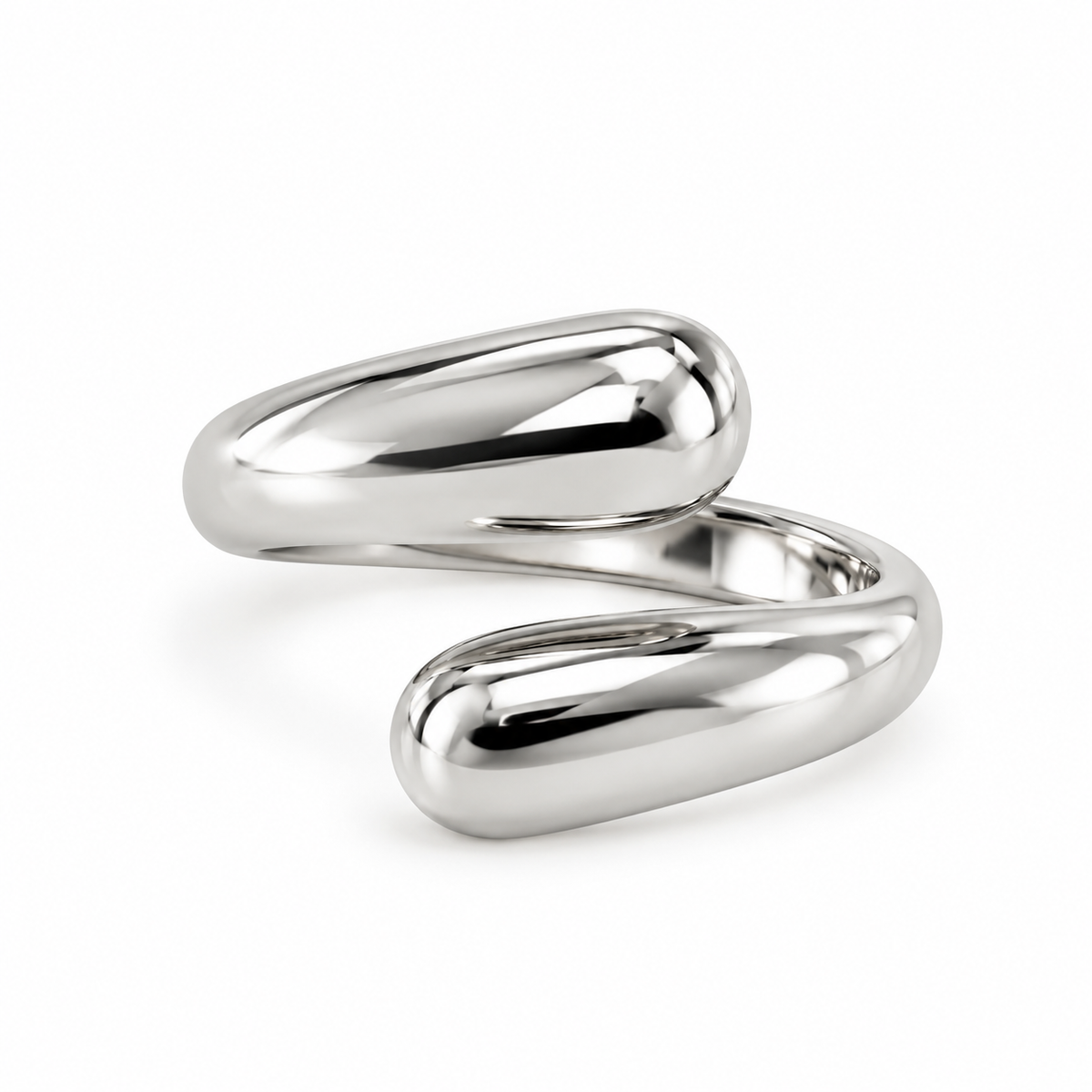 Anello in Acciaio Argentato con Design Incrociato