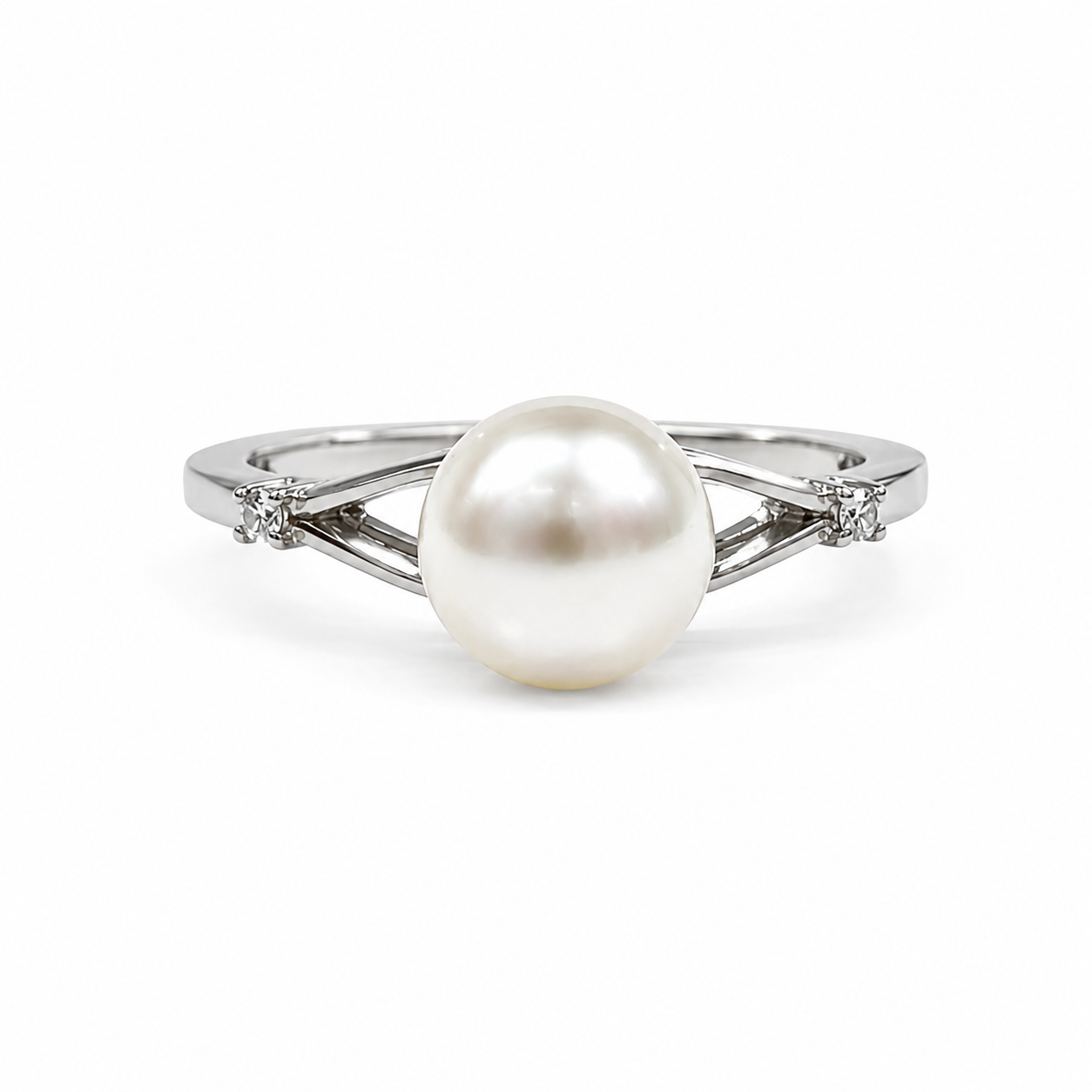 Anello  con Perla Centrale e Zirconi in Argento