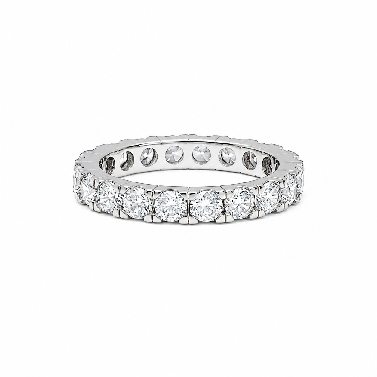 Anello Eternity in Argento con Zirconi Bianchi