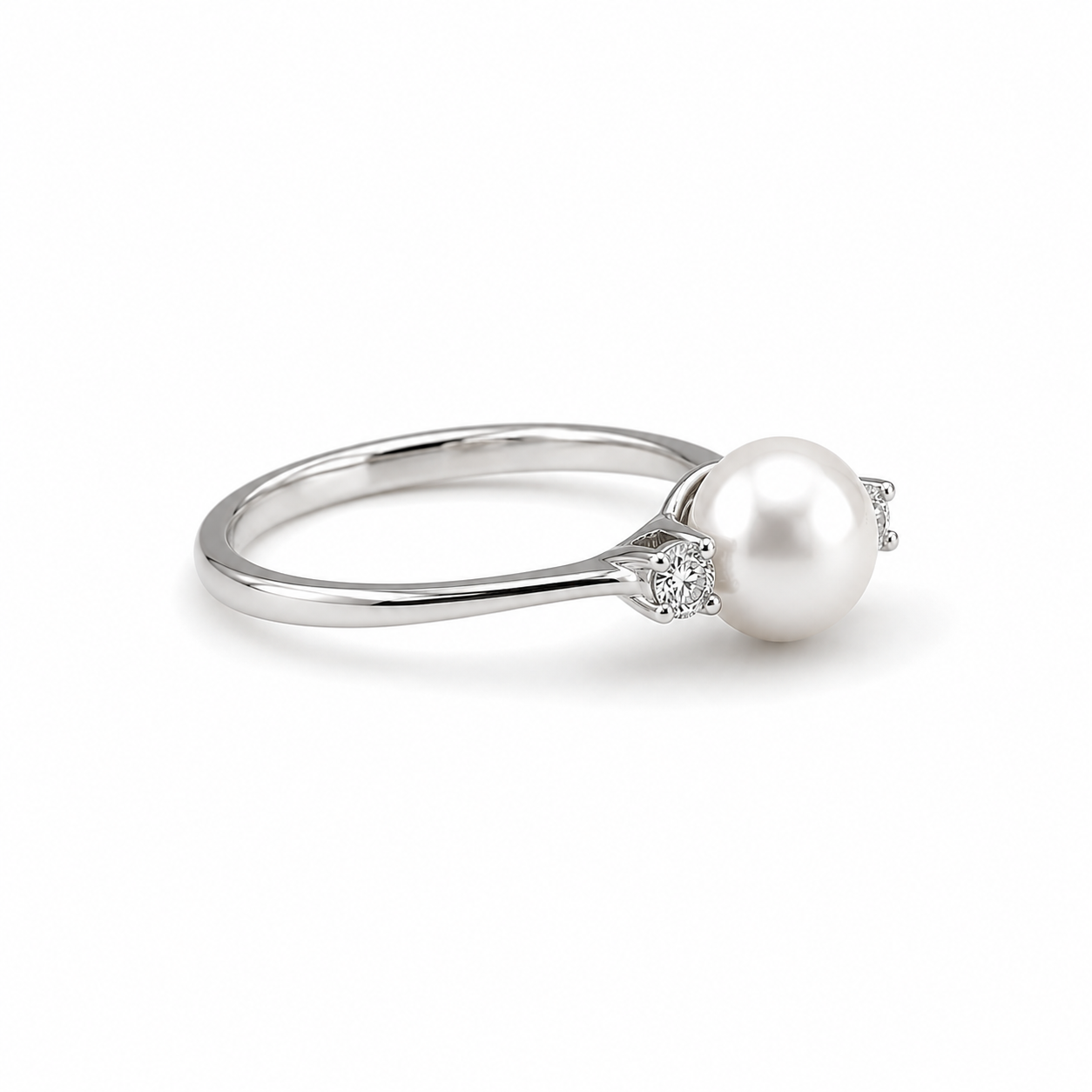 Anello in Oro Bianco 9KT con Perla e Zirconi Bianchi