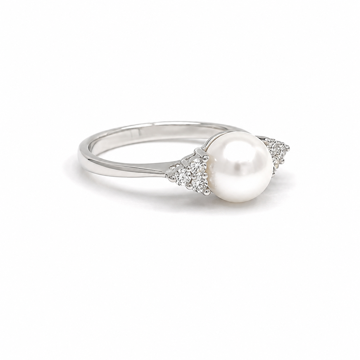 Anello in Oro Bianco 9kt con Perla e Zirconi Bianchi