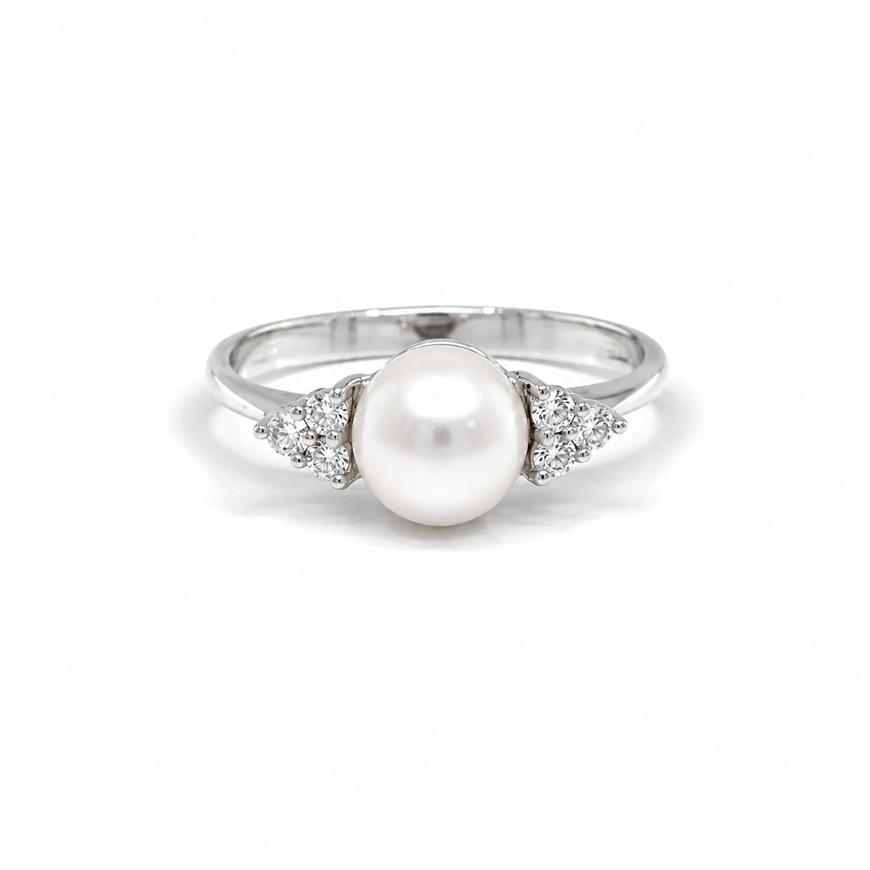Anello in Oro Bianco 9kt con Perla e Zirconi Bianchi